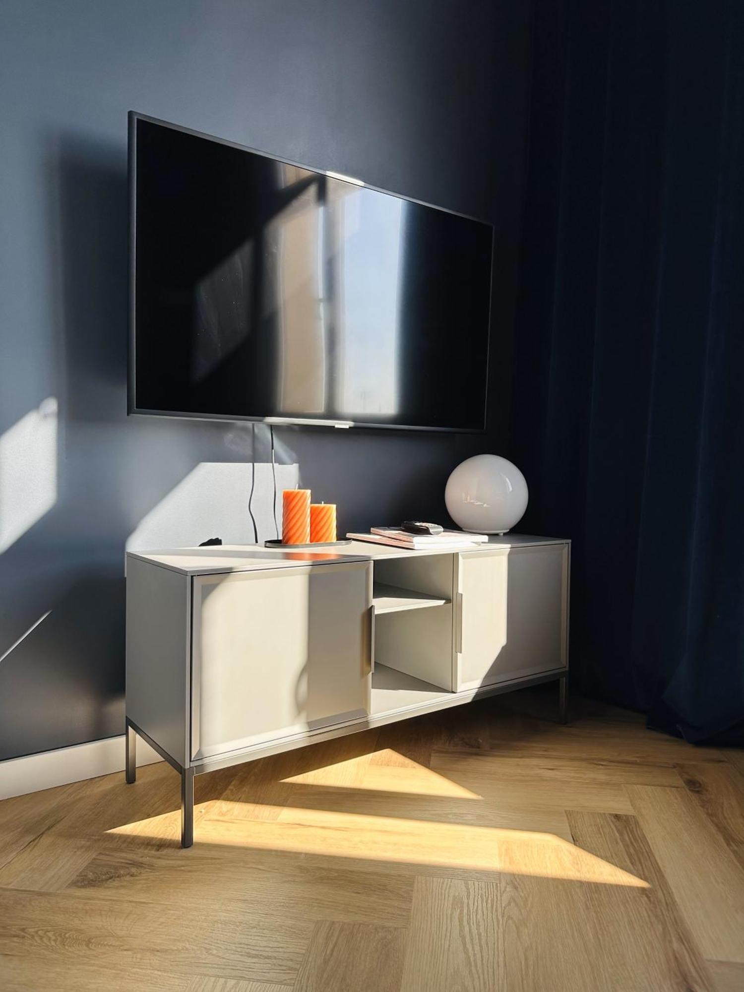 Symetria Apartment