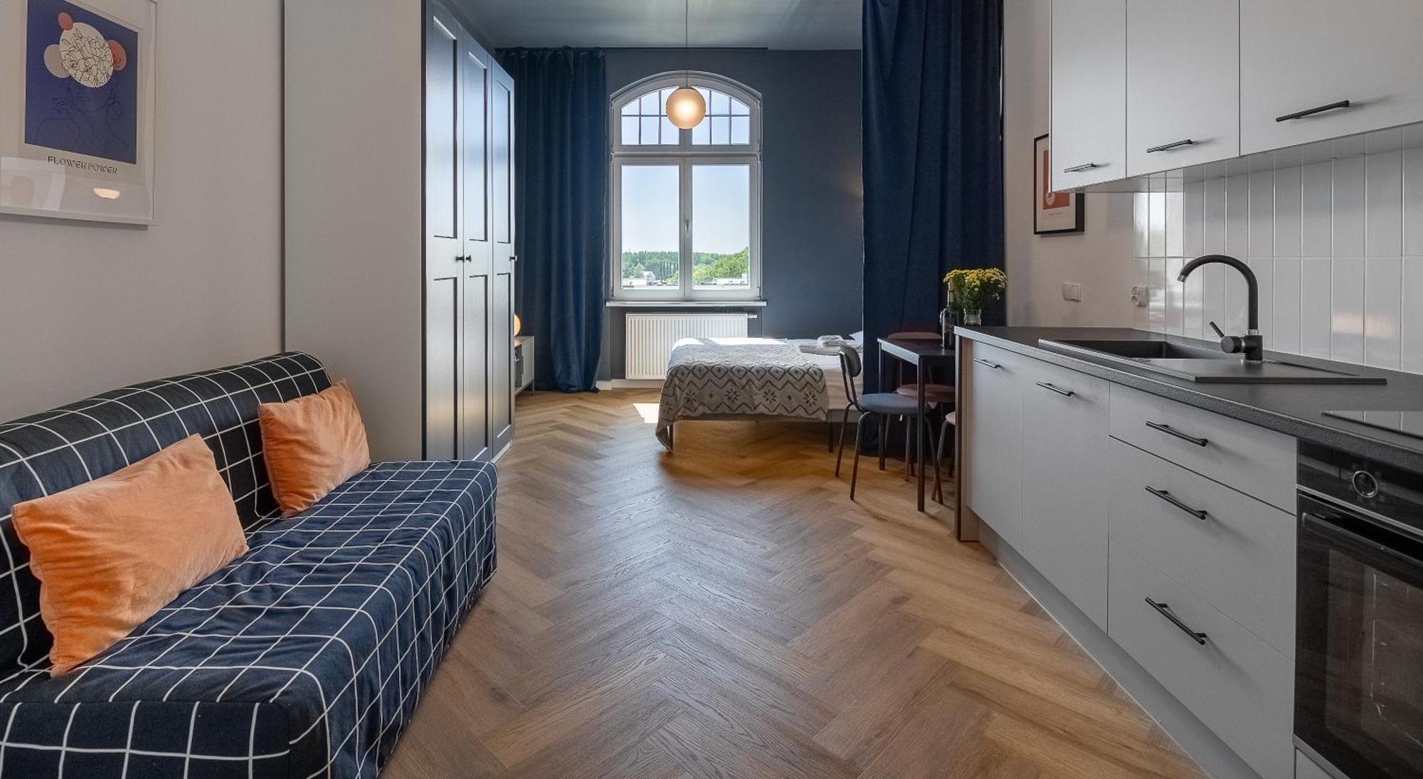 Apartment Symetria