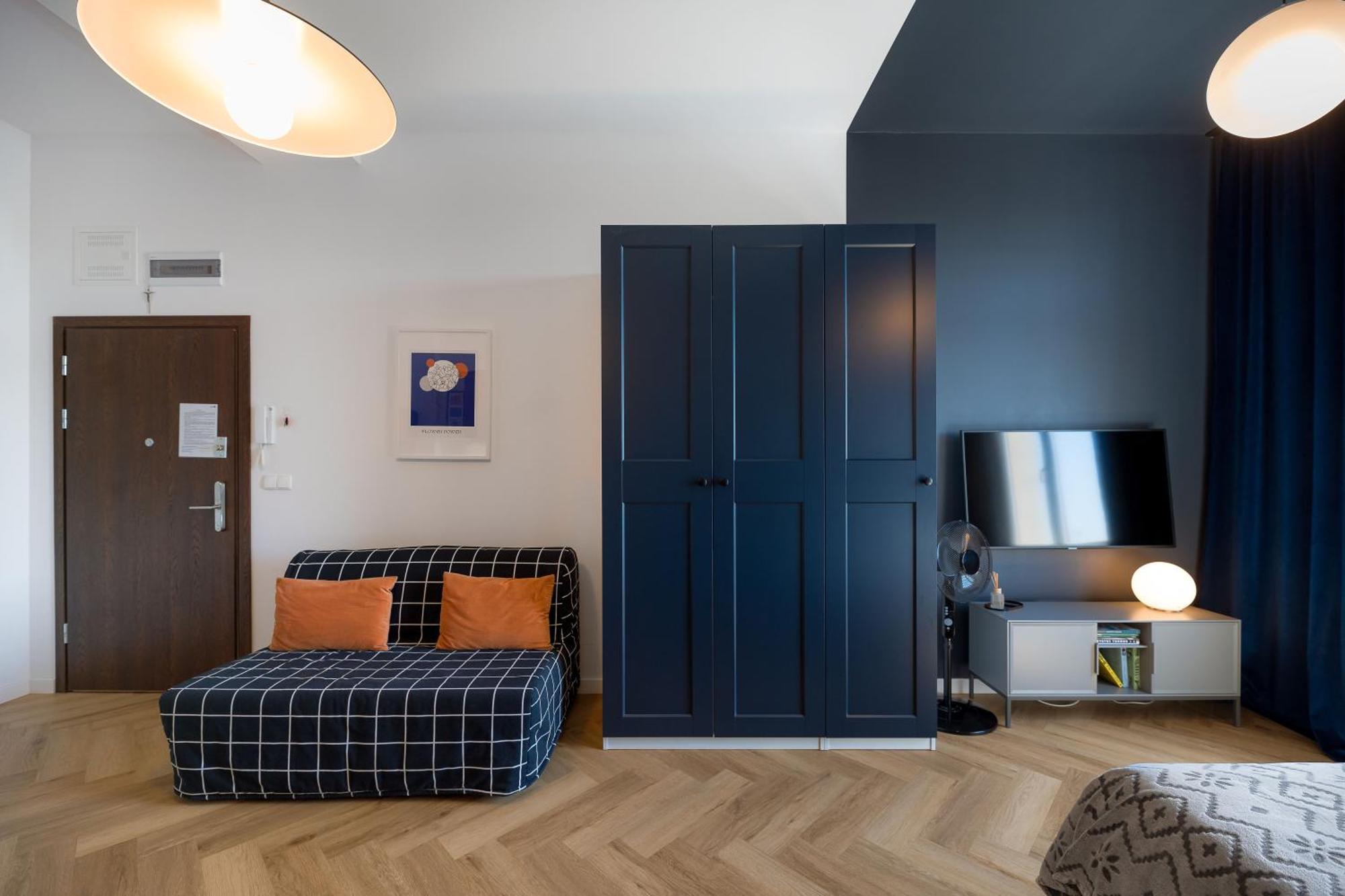 Symetria Apartment